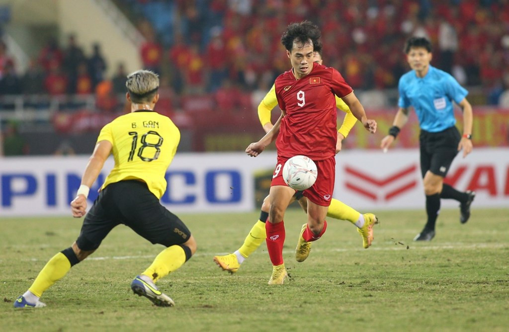 Bạn biết gì về cầu thủ Văn Toàn trong sự nghiệp câu lạc bộ?
